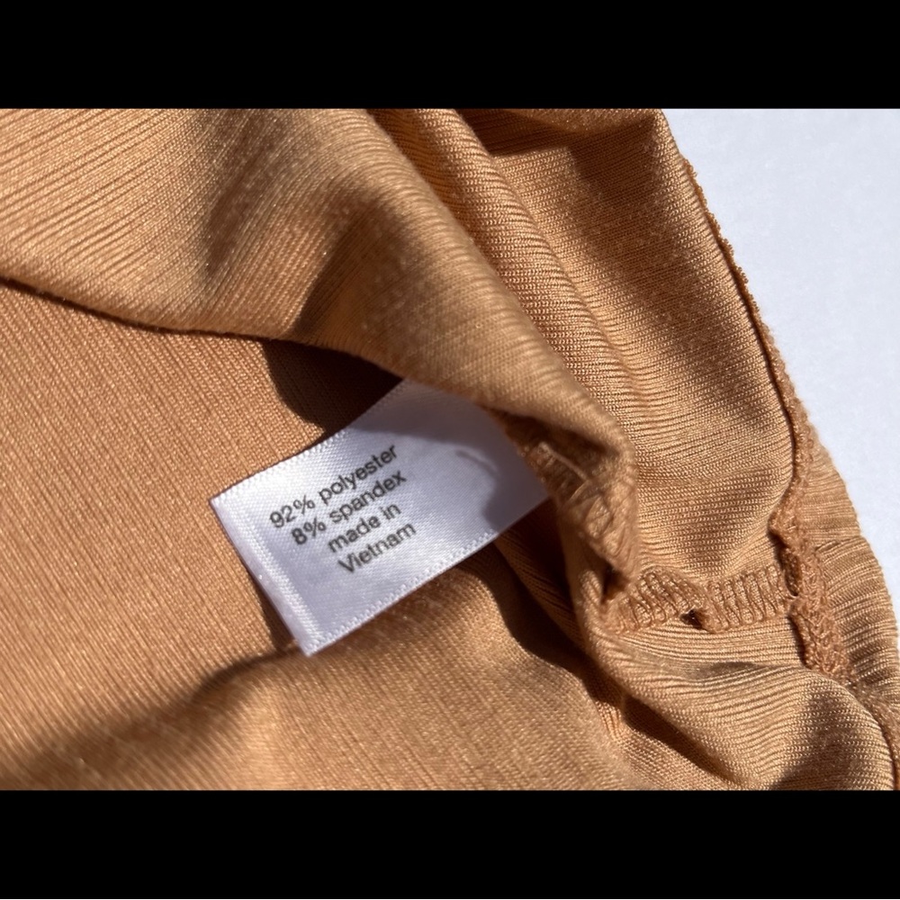 High-Neck Ribbed Tank (14/16) - Picture 5 of 6